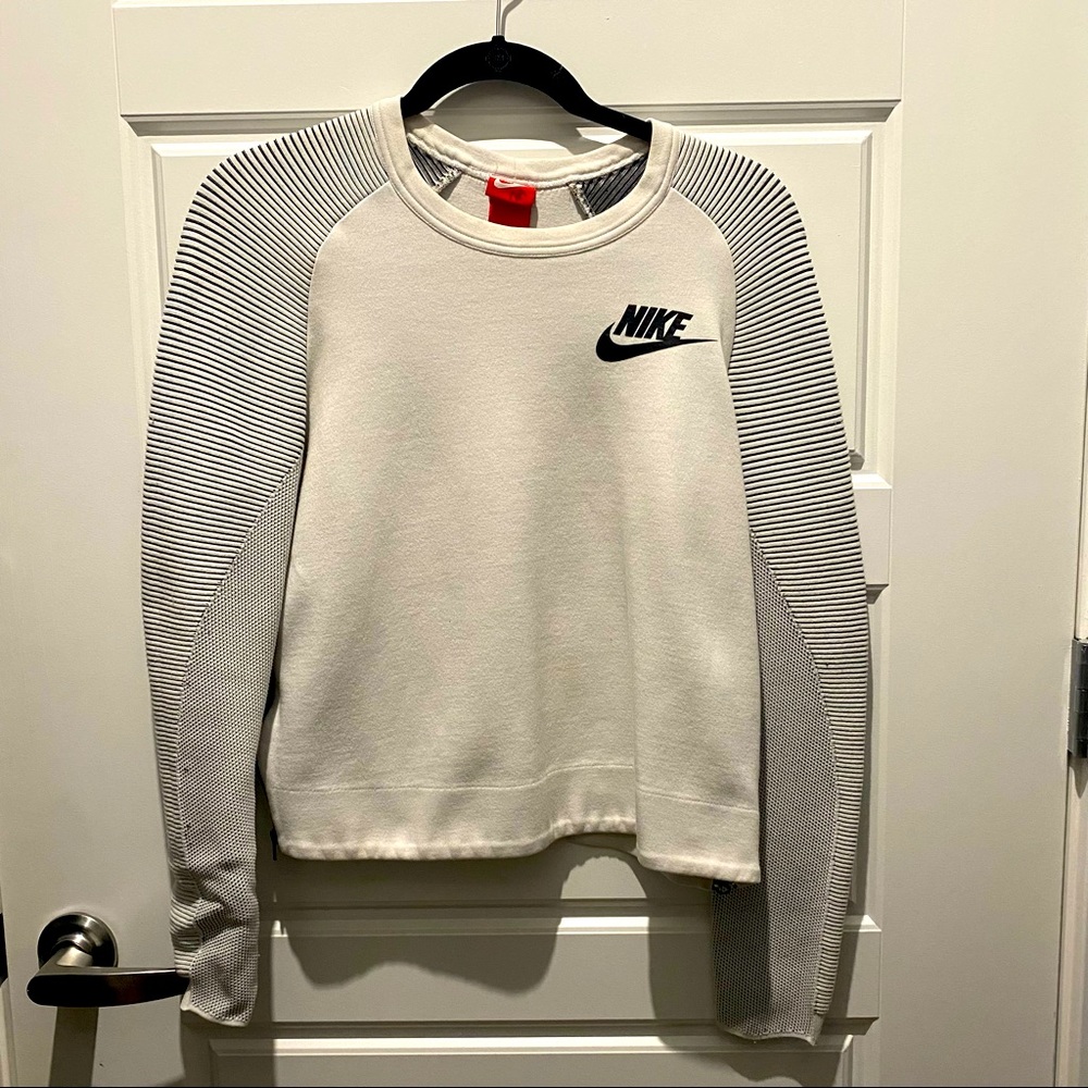 Nike Tech Fleece Crewneck Sweatshirt
